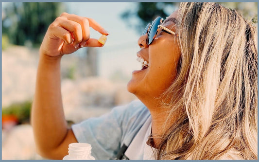 Comparison: Women's Gummy Multivitamin vs. Traditional Multivitamin Pills
